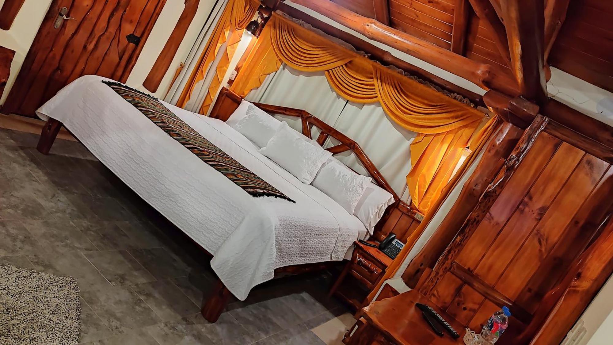 Hotel Maderanegra By Huasicama Latacunga Δωμάτιο φωτογραφία